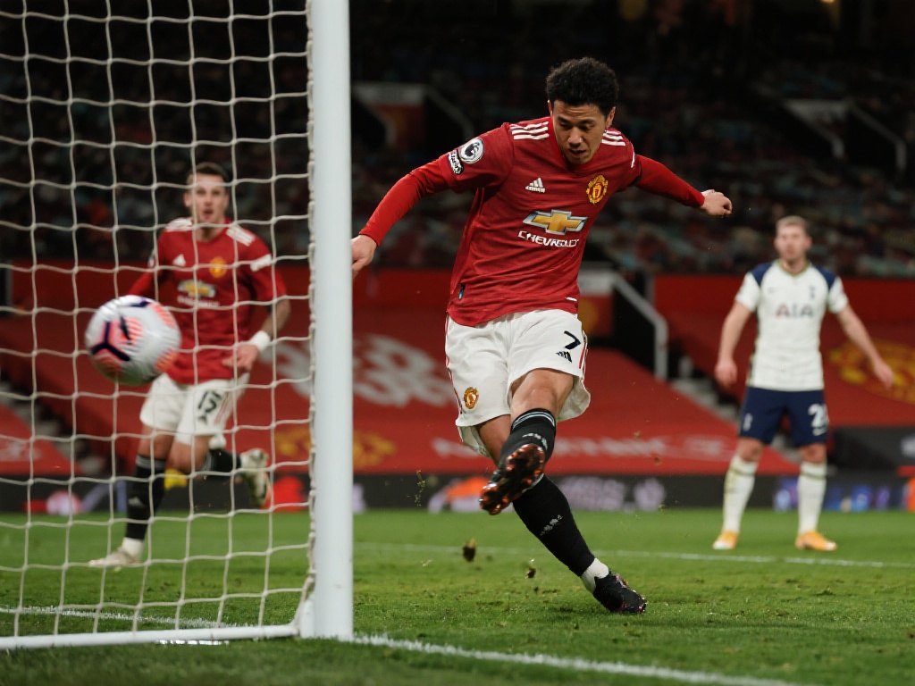 凭借顽强的 凭借顽强的