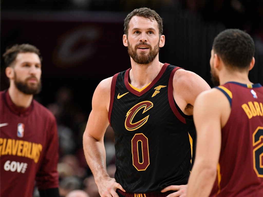 用行动回馈 用行动回馈