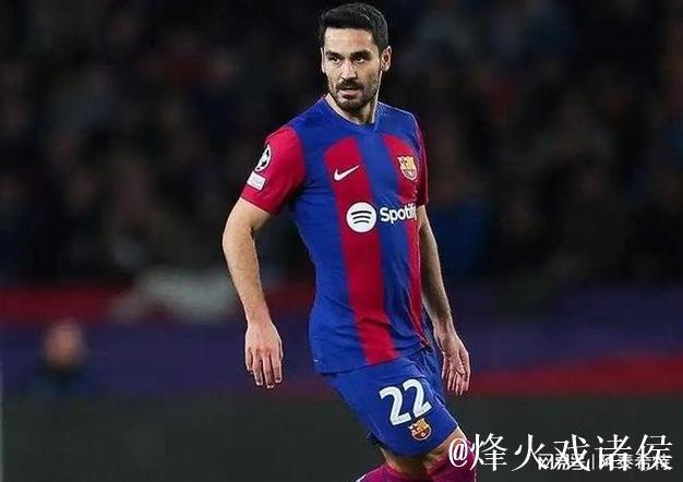 巴萨37岁前锋何去何从:选择意甲“养老”还是接受降薪留队 巴萨37岁前锋何去何从:选择意甲“养老”还是接受降薪留队